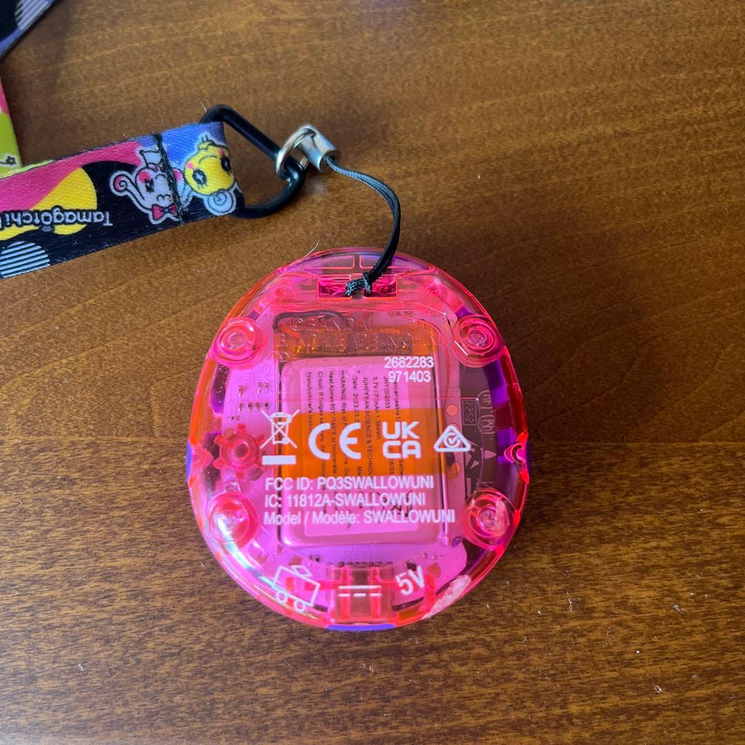 Tamagotchi Uni SWALLOWUNI 紫とピンク