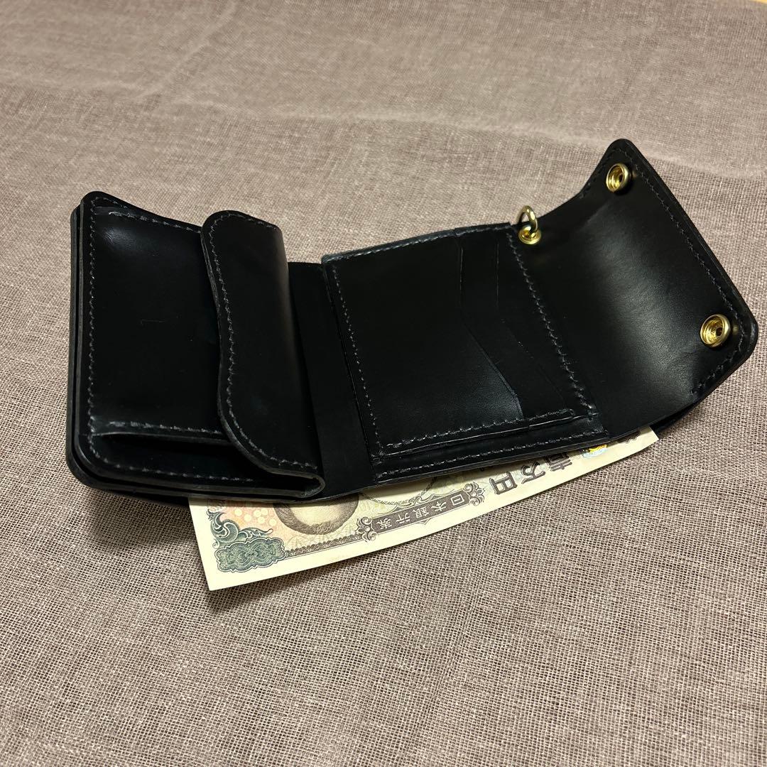 牛革クロコ型押し　ミドル財布 三つ折り　トラッカーウォレット　小判カン