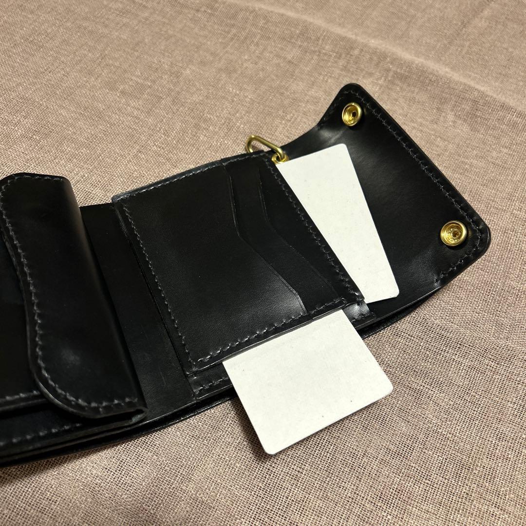 牛革クロコ型押し　ミドル財布 三つ折り　トラッカーウォレット　小判カン
