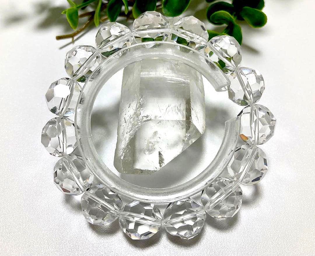 夢幻品質　最強パワーが宿る究極の図形　ガネッシュヒマール産　バッキーボール水晶②