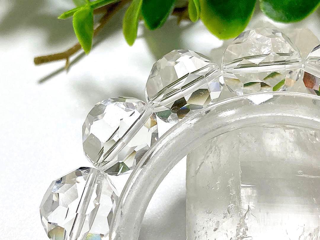 夢幻品質　最強パワーが宿る究極の図形　ガネッシュヒマール産　バッキーボール水晶②