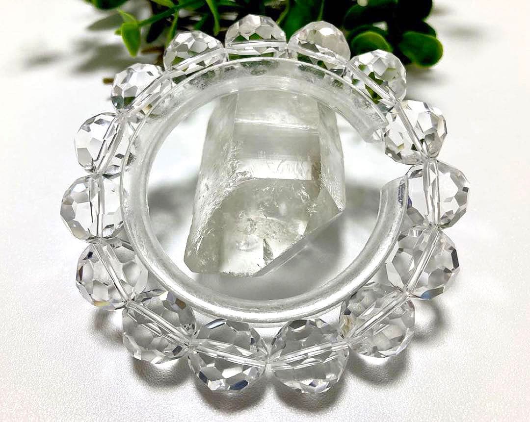 夢幻品質　最強パワーが宿る究極の図形　ガネッシュヒマール産　バッキーボール水晶②