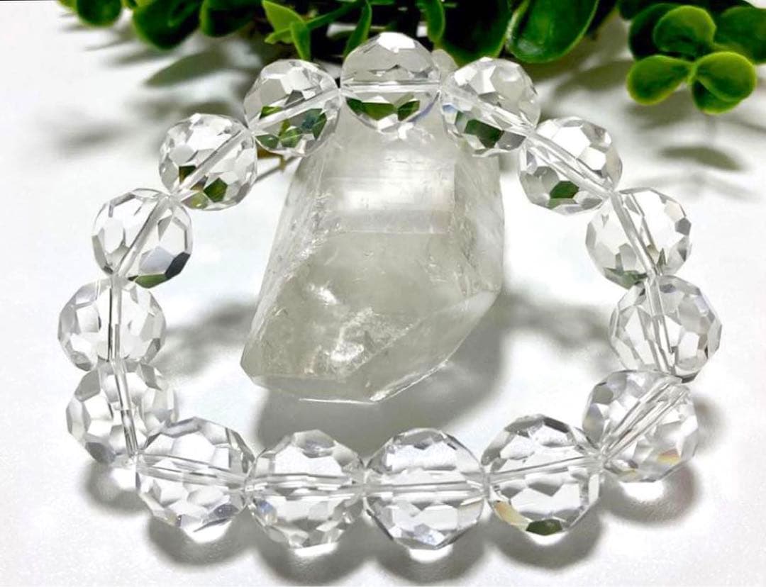 夢幻品質　最強パワーが宿る究極の図形　ガネッシュヒマール産　バッキーボール水晶②