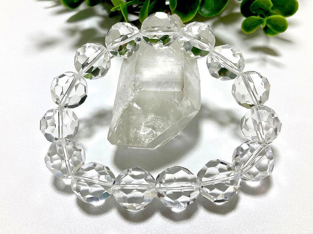 夢幻品質　最強パワーが宿る究極の図形　ガネッシュヒマール産　バッキーボール水晶②