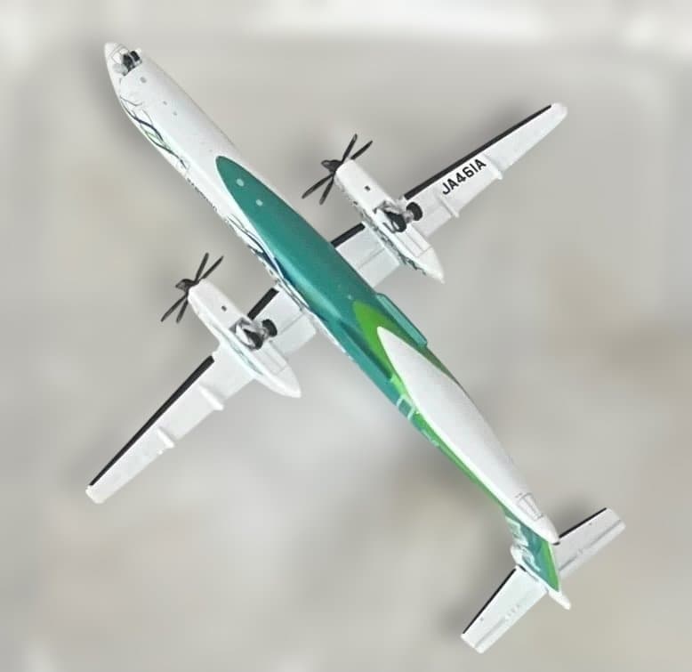 航空機・ヘリコプター ANA Dash8-Q400 JA451A eco Green