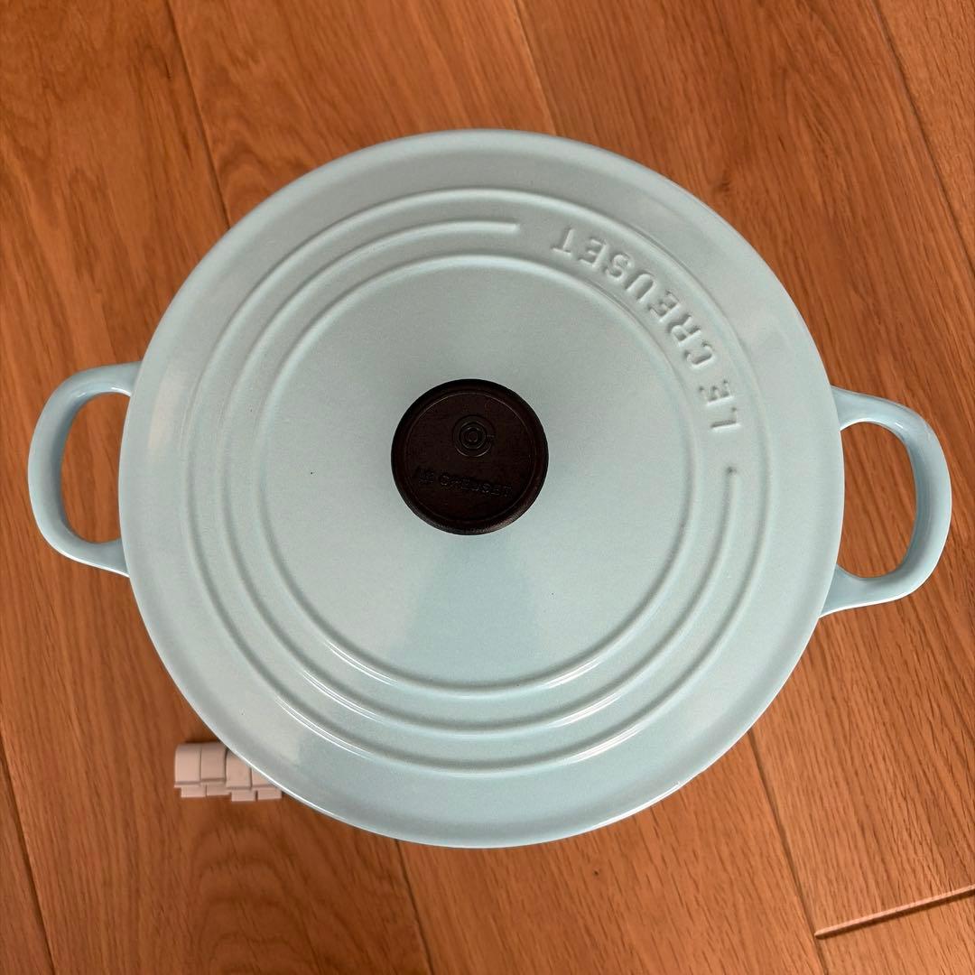 【ル・クルーゼ】ココット・ロンド 22cm コースタルブルー　匿名配送