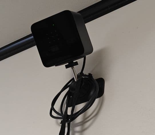 Viveトラッカー2.0　(3個) ＆ ベースステーション1.0　(2個)