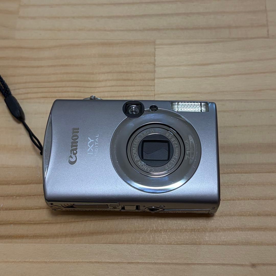 Canon IXY 900IS シルバー 本体と付属品　ジャンク品