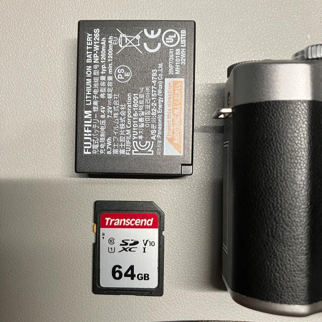 美品 FUJIFILM X-A5 レンズキット シルバー 付属品完備 おまけ多数