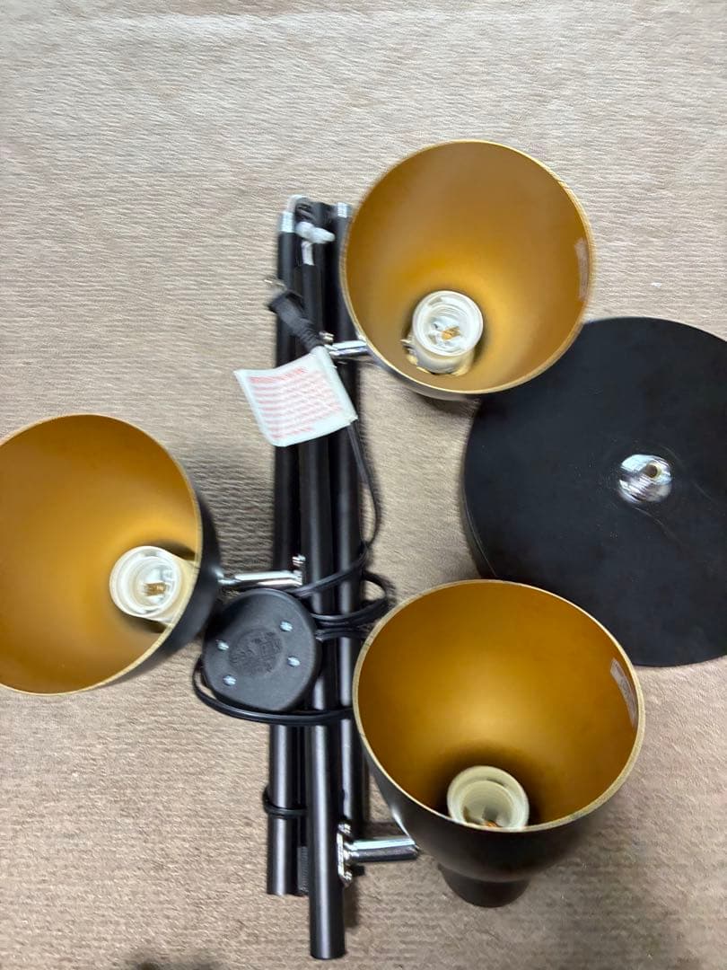 ブラック ゴールド スポットライト 3灯