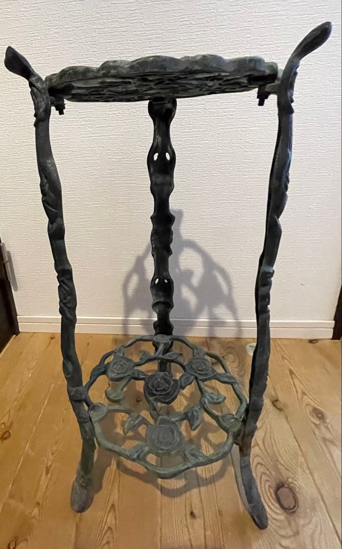 アンティーク風　鋳鉄　フラワースタンド　ヨーロッパ　イギリス　ラック　花瓶台