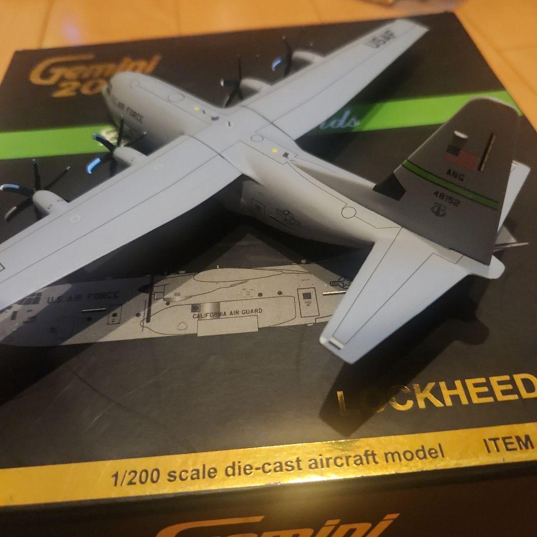 航空機・ヘリコプター Gemini 200 LOCKHEED C-130J 1/200