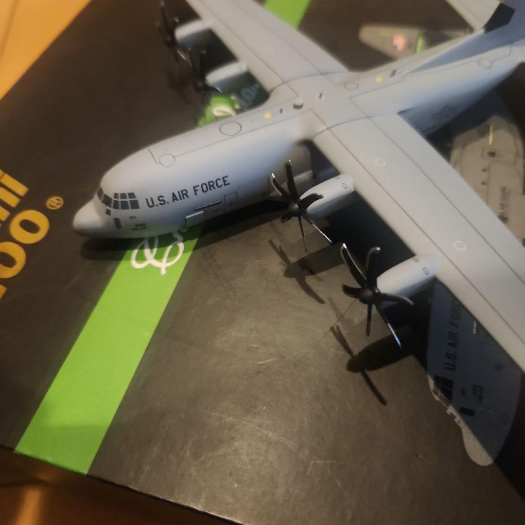 航空機・ヘリコプター Gemini 200 LOCKHEED C-130J 1/200
