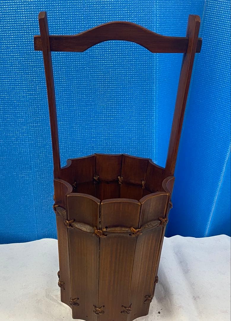 花器民芸品　小物竹かご彫刻手桶花れ◆ドライフラワー花瓶になります。
