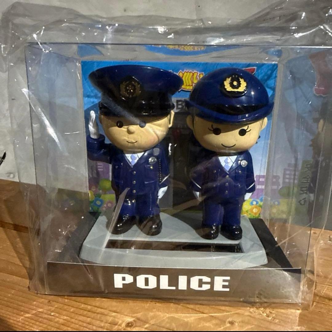 残りわずか！【レア】ソーラーお巡りさんミニ 警察官