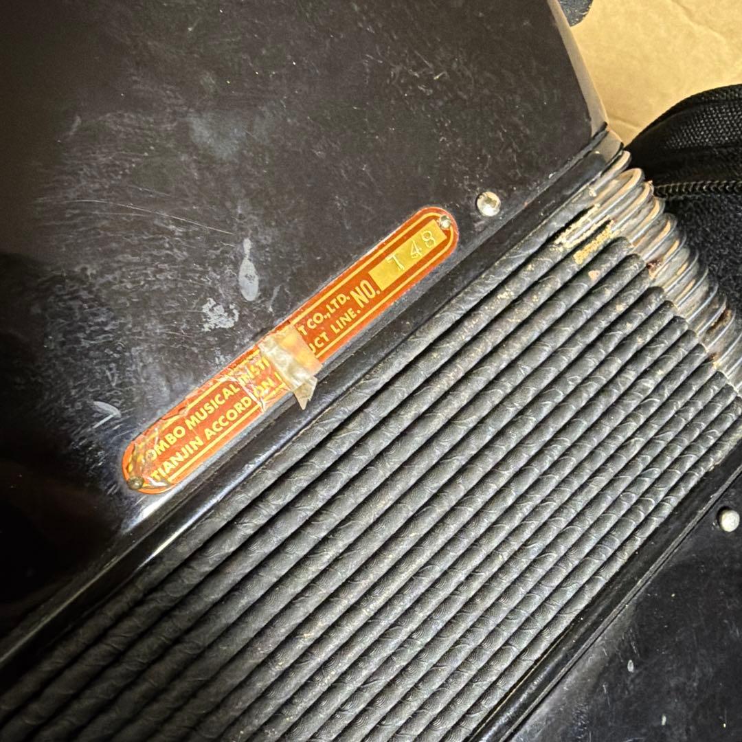 TOMBO アコーディオン T48 専用ケース付き