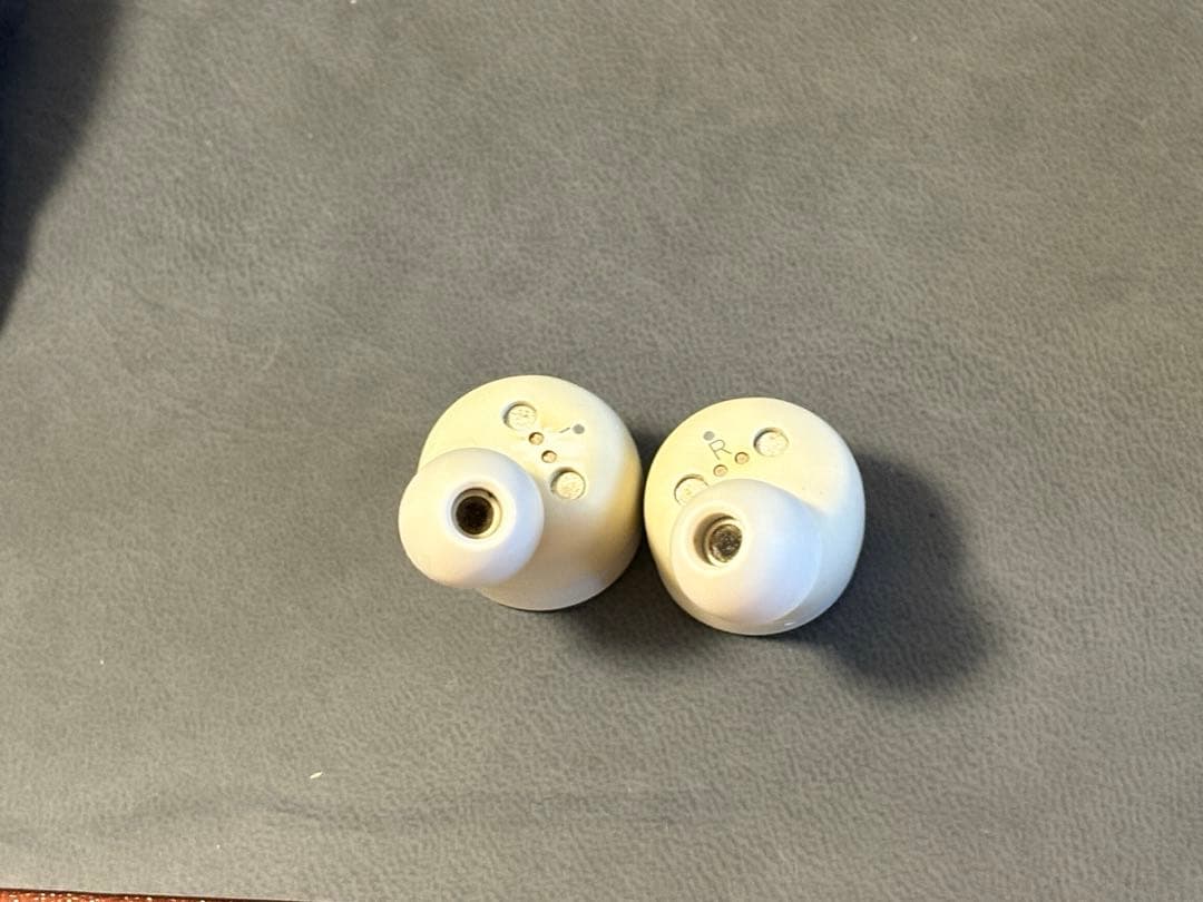 B&O ワイヤレスイヤホン Beoplay E8 3rd. グレイミスト