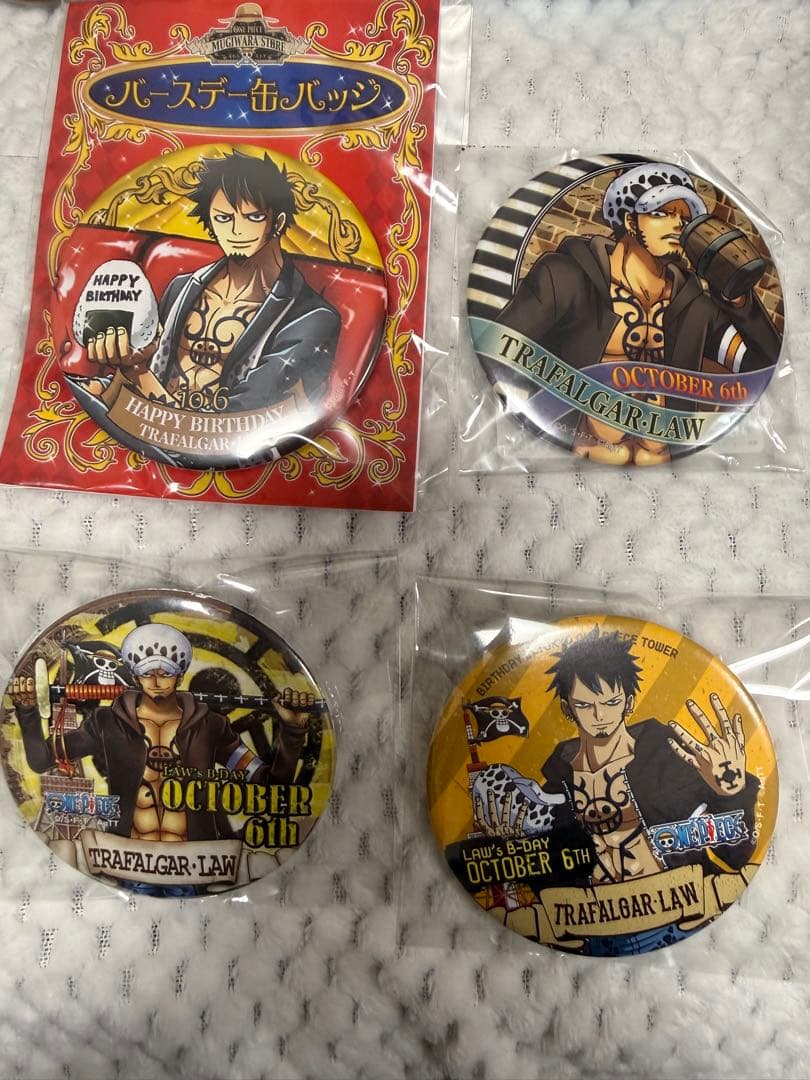 トラファルガーロー バースデー缶バッジ 4点