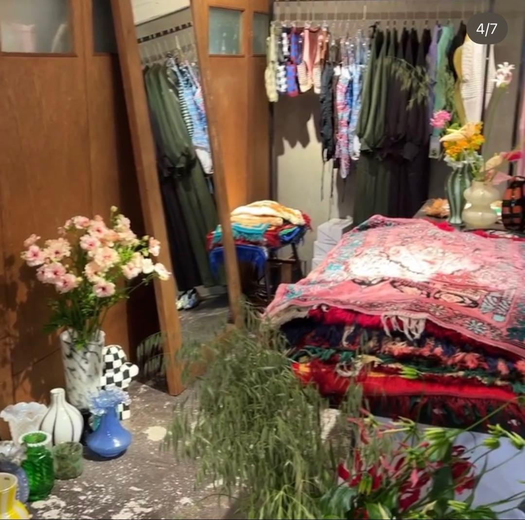 花瓶　フラワーベース　陶器