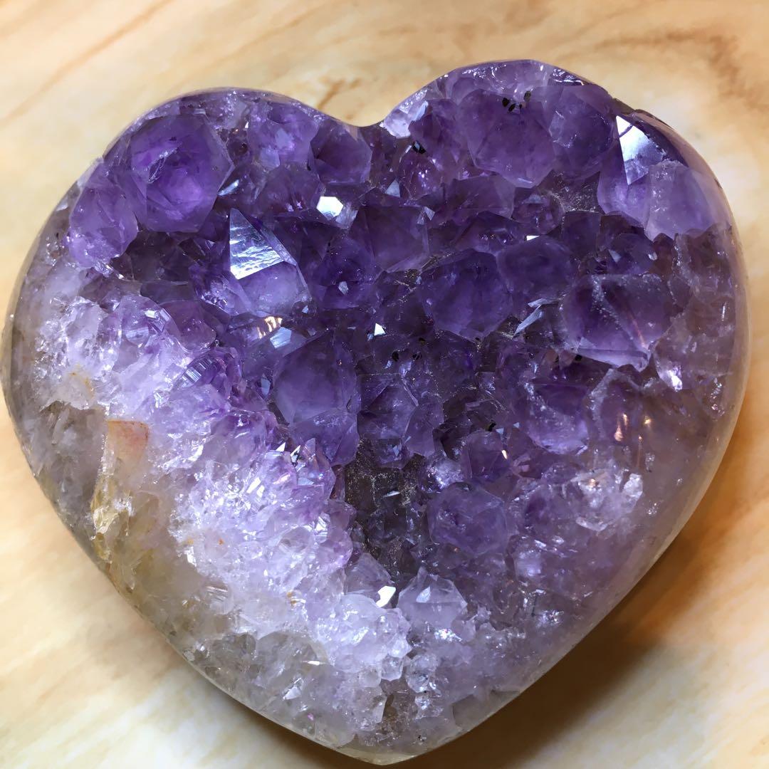 アメジストクラスター✨️ハート型✨️台座付き✨️