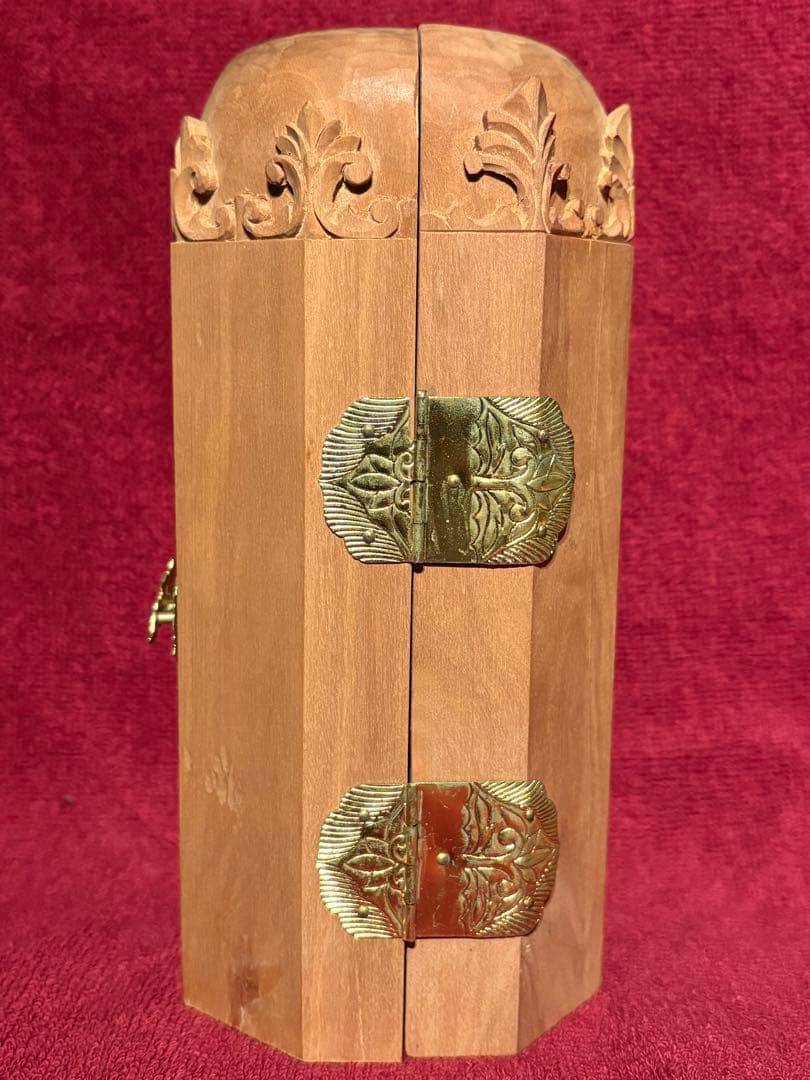 【木彫 三尊仏 厨子入り 仏像】三開き 精密彫刻 仏教美術 高さ17cm