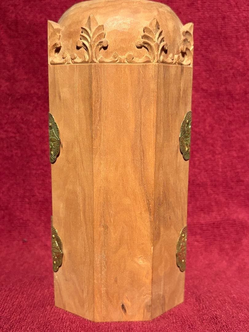 【木彫 三尊仏 厨子入り 仏像】三開き 精密彫刻 仏教美術 高さ17cm