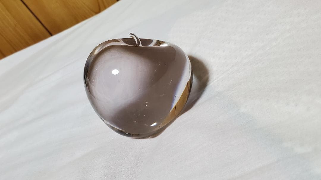 正規レア ウェッジウッド リンゴ クリスタル ペーパーウェイト アップルオブジェ