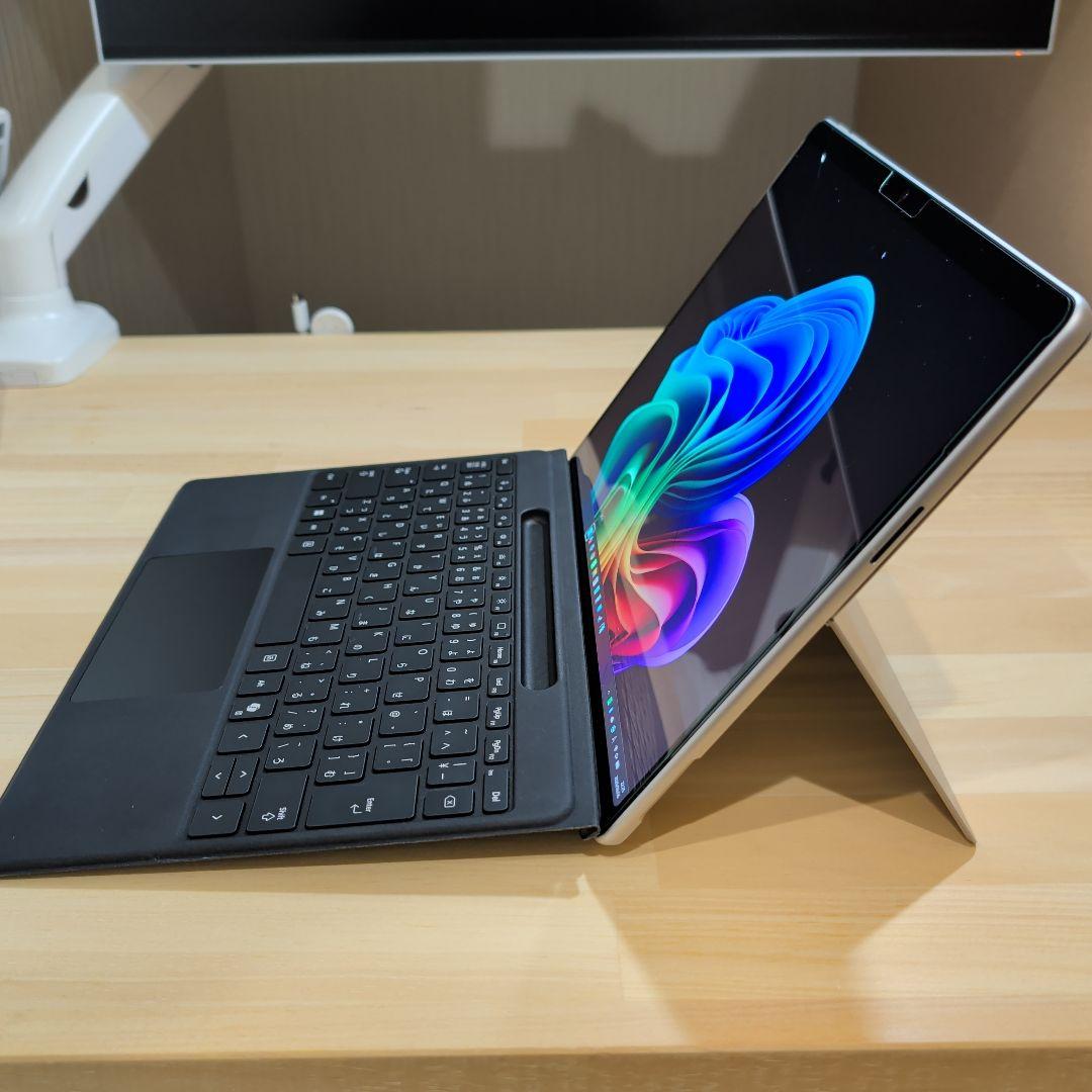 Surface Pro 11 + Surface Pro フレックスキーボード