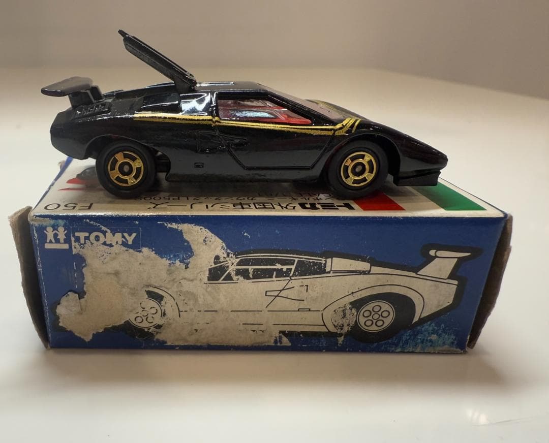 トミカ ランボルギーニ カウンタック LP500S 日本製 青箱 外国車シリーズ