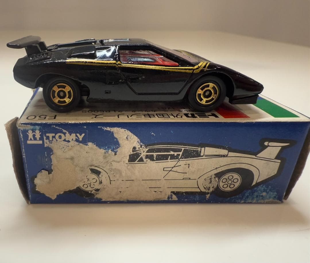 トミカ ランボルギーニ カウンタック LP500S 日本製 青箱 外国車シリーズ