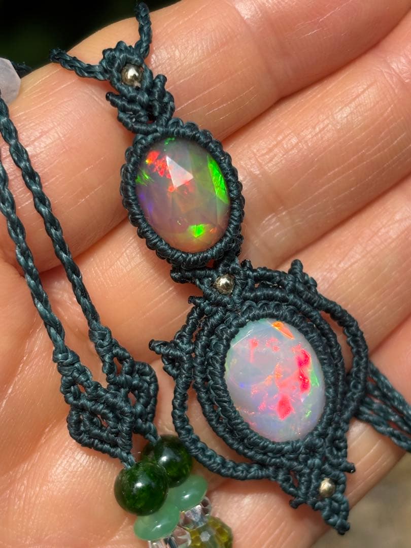 ◆ダブル オパール◆マクラメ編みペンダント