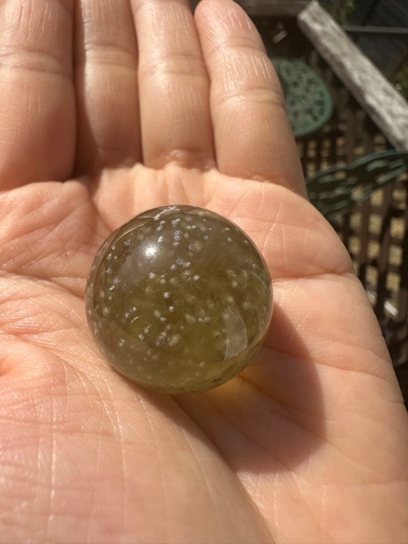 【希少・クリストバライト多量】 リビアングラス スフィア 27mm