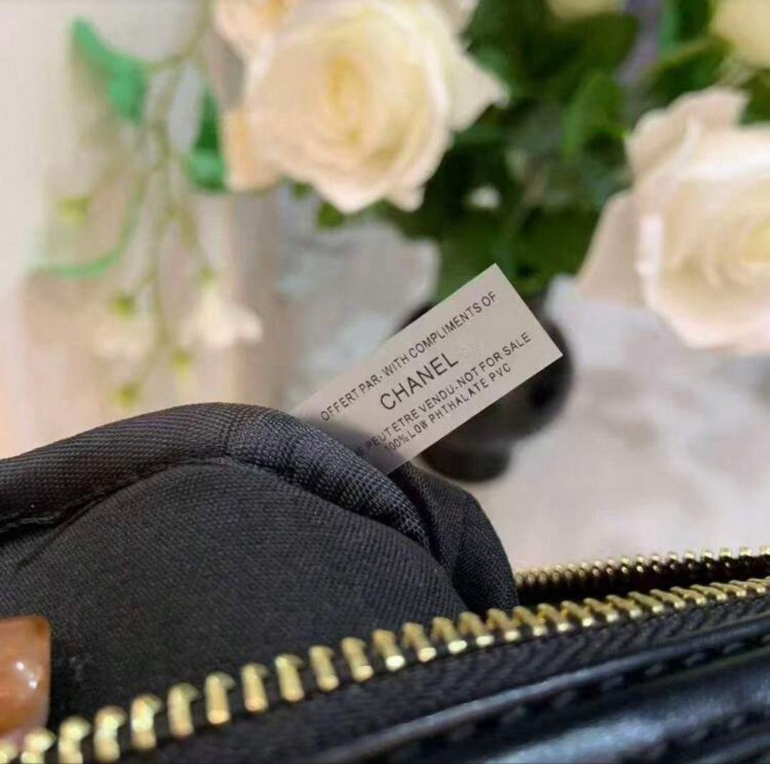 CHANEL メイクポーチ