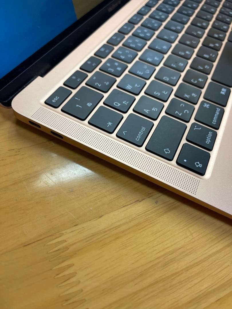 MacBook Air (M1, 2020) 本体