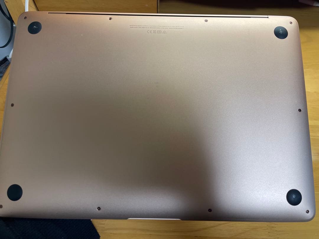 MacBook Air (M1, 2020) 本体