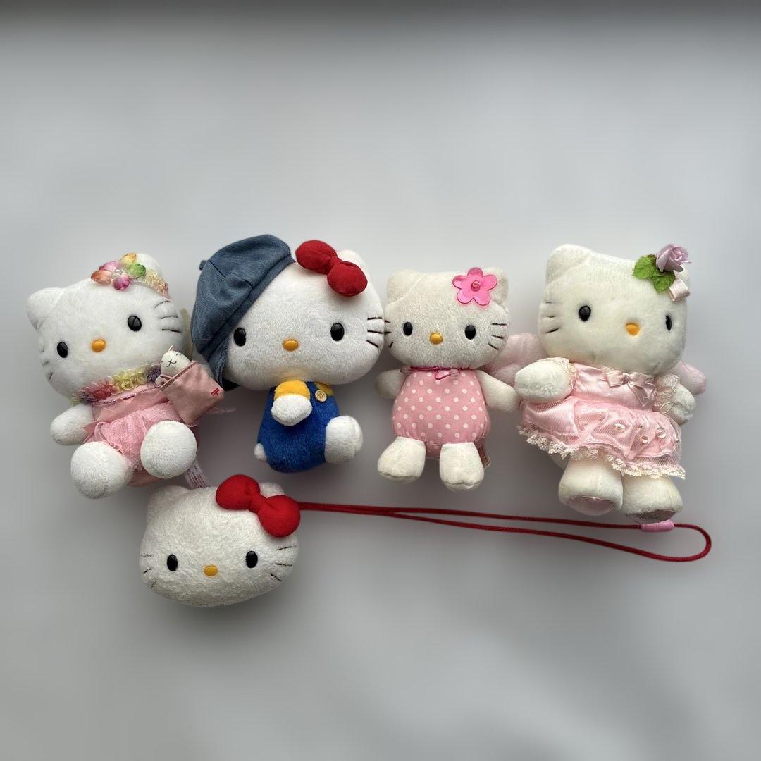 ハローキティ　ぬいぐるみ