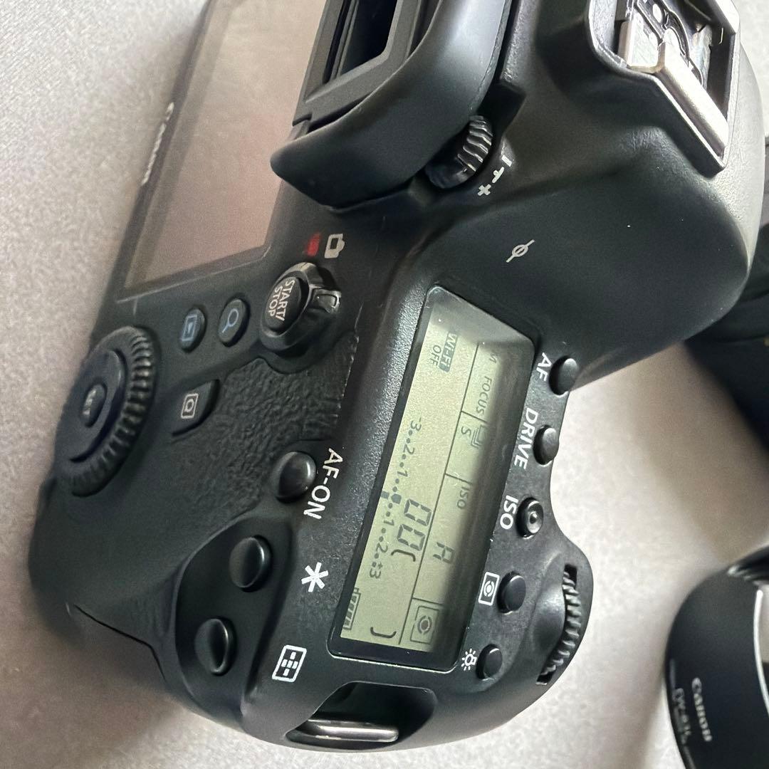 Canon EOS 6D デジタル一眼レフカメラ・24-70Lレンズセット