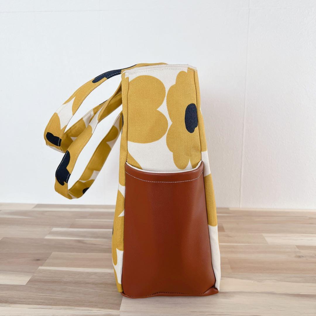 A4対応 花柄トート 合皮 自立 大容量 肩掛けOK【送料無料】