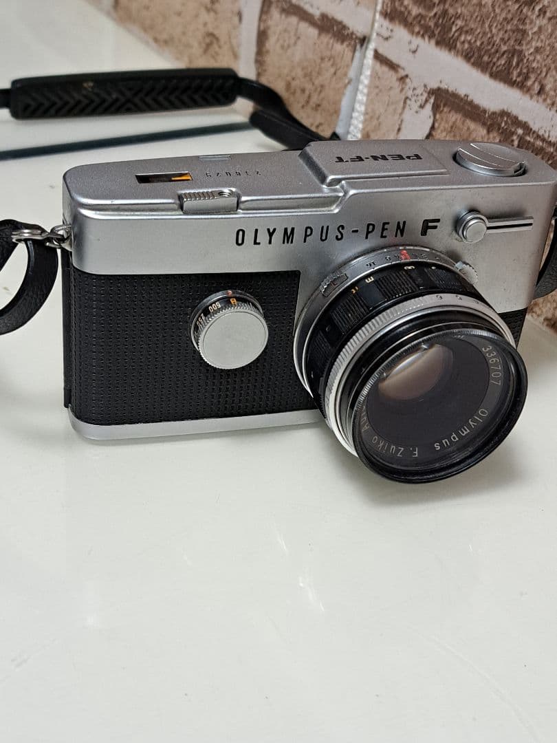 Olympus Pen F カメラ 　レンズ2本付き