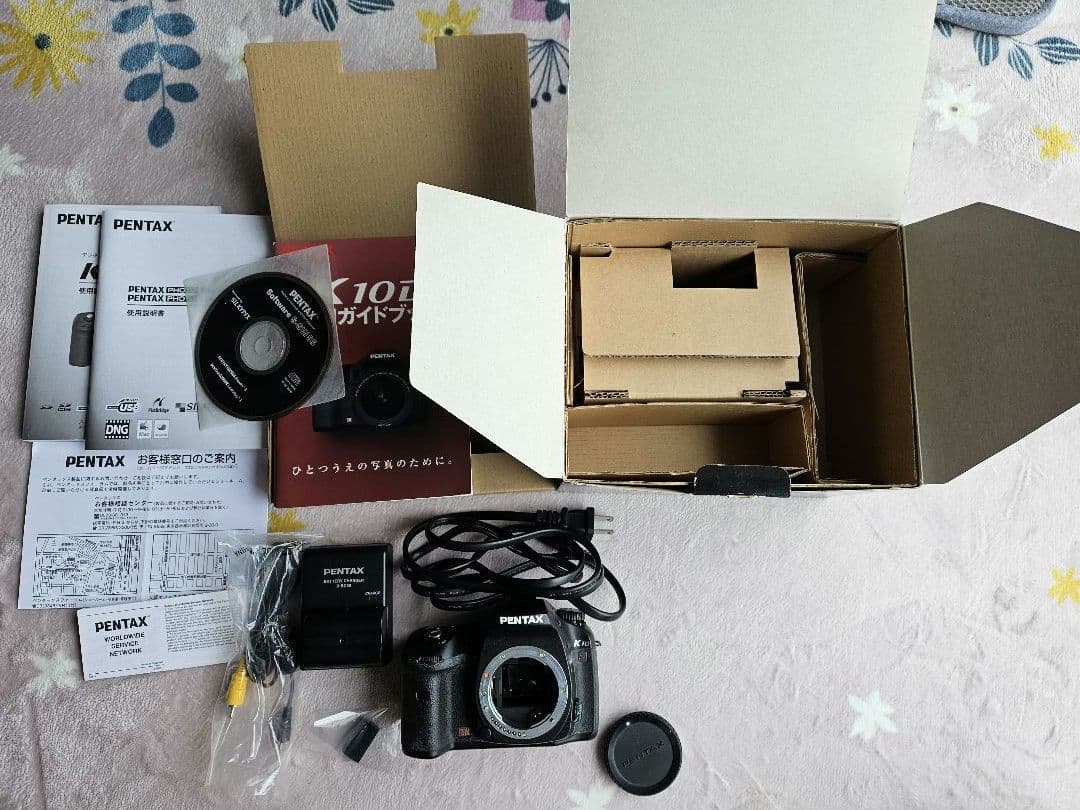 PENTAX K10Dデジタル一眼レフカメラ交換レンズ2点その他付き