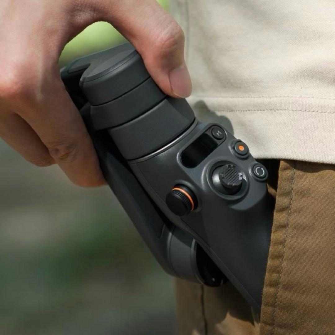 【取引中】スマホ用ジンバル　DJI Osmo Mobile 6