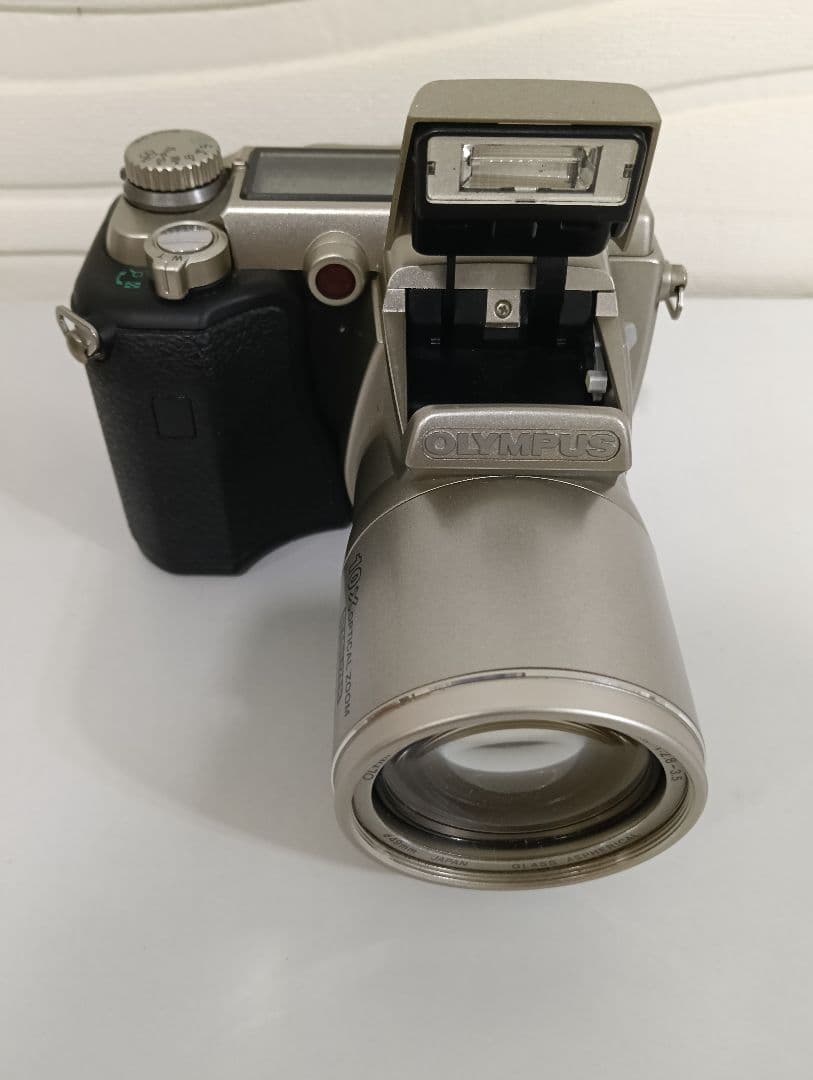 OLYMPUS CAMEDIA E-100RSとC-2100デジカメ 2台セット
