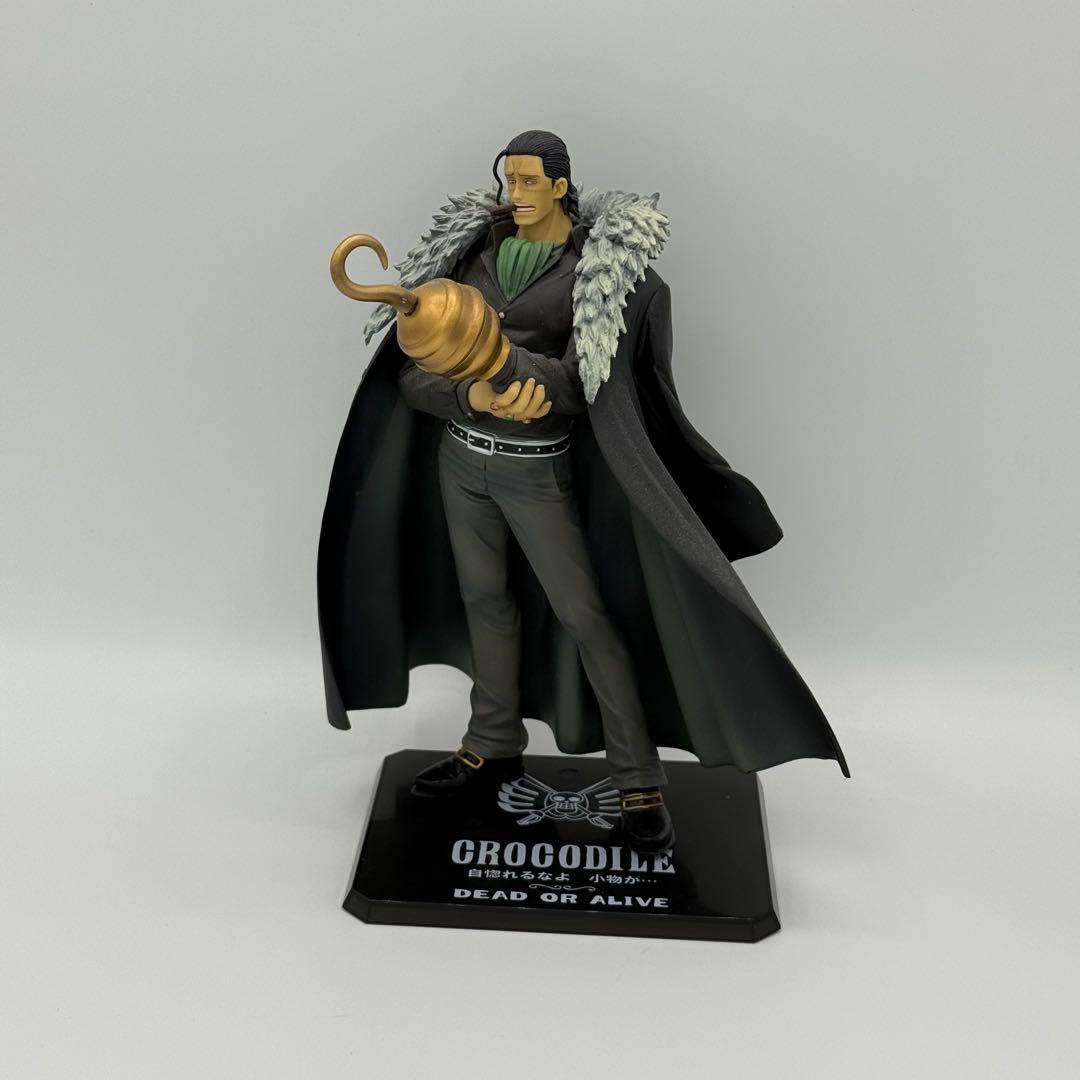 ワンピース　フィギュアーツZERO クロコダイル　ハンコック　ロー　フィギュア