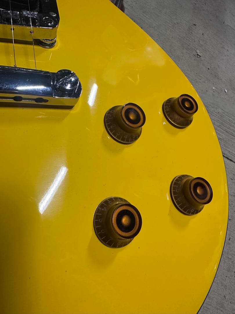 Tak Matsumoto Canary Yellow レプリカ