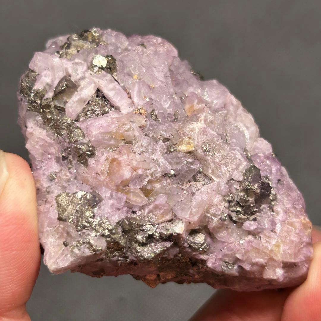 レア　ナミビア産　パープライト　パイライト　共生　原石　182g