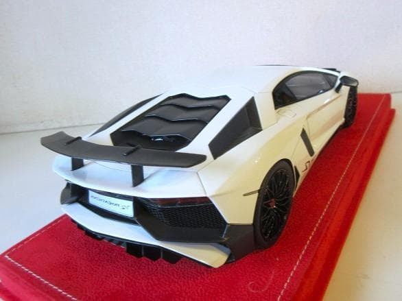 特価 MRコレクション 1/18 ランボルギーニ アヴェンタドール LP750