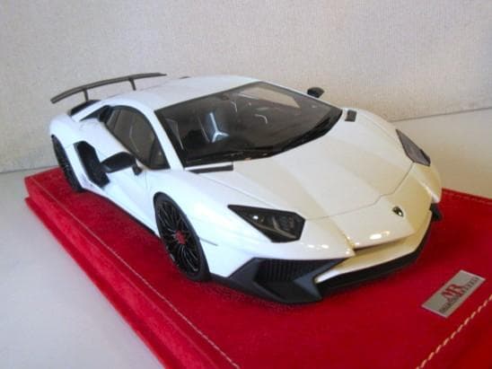 特価 MRコレクション 1/18 ランボルギーニ アヴェンタドール LP750