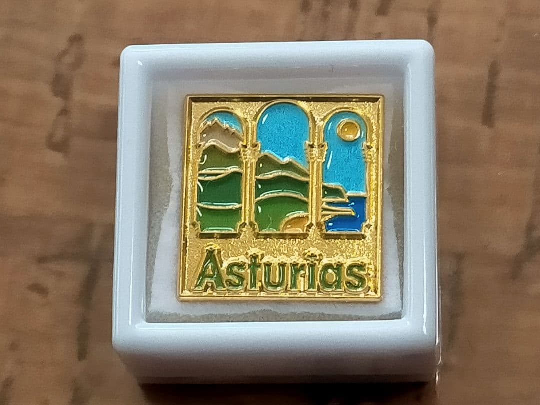 ♥万博。「関西万博 ナショナルデー記念ピンバッジ 5ケ国 5個」。