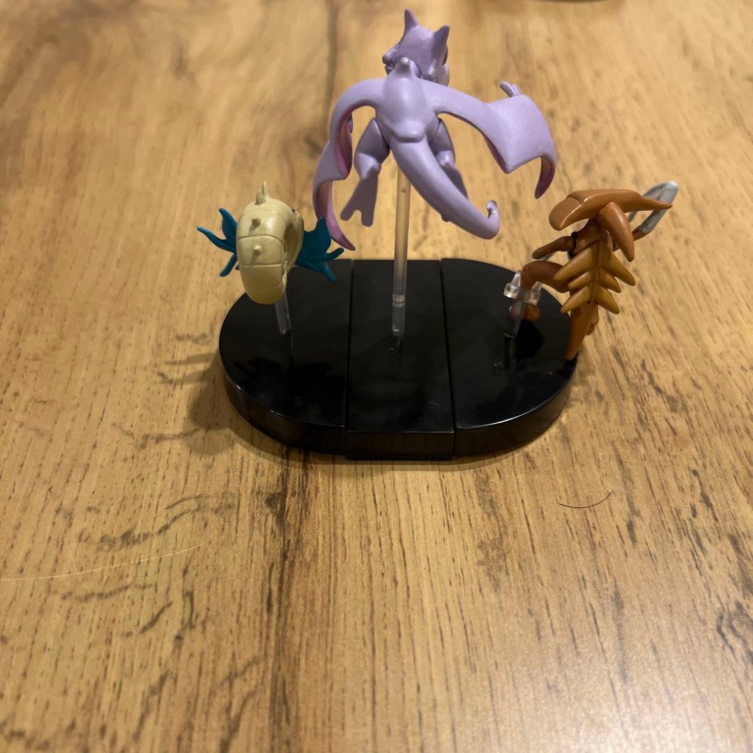 立体ポケモン図鑑SPECIAL04 ミュウと波導の勇者ルカリオ　8種