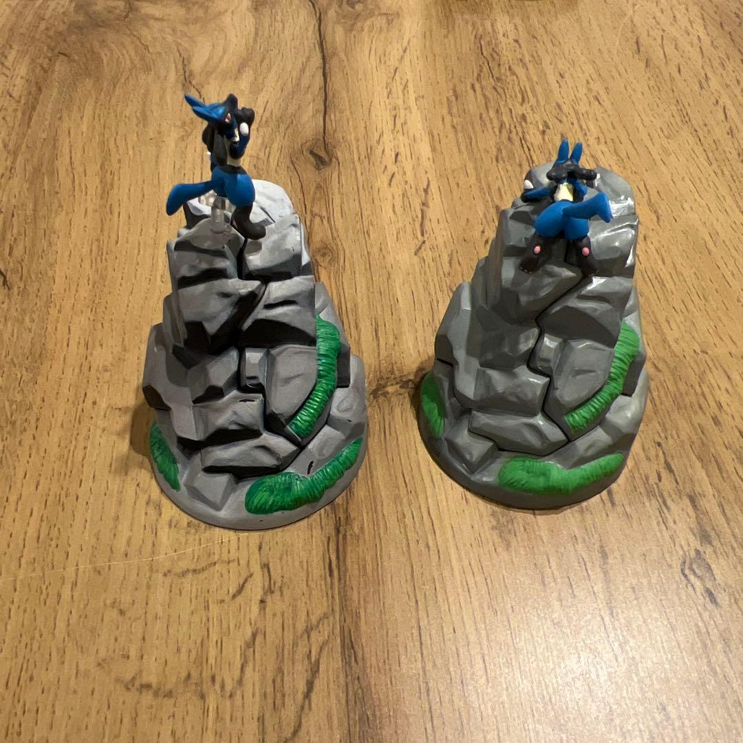 立体ポケモン図鑑SPECIAL04 ミュウと波導の勇者ルカリオ　8種